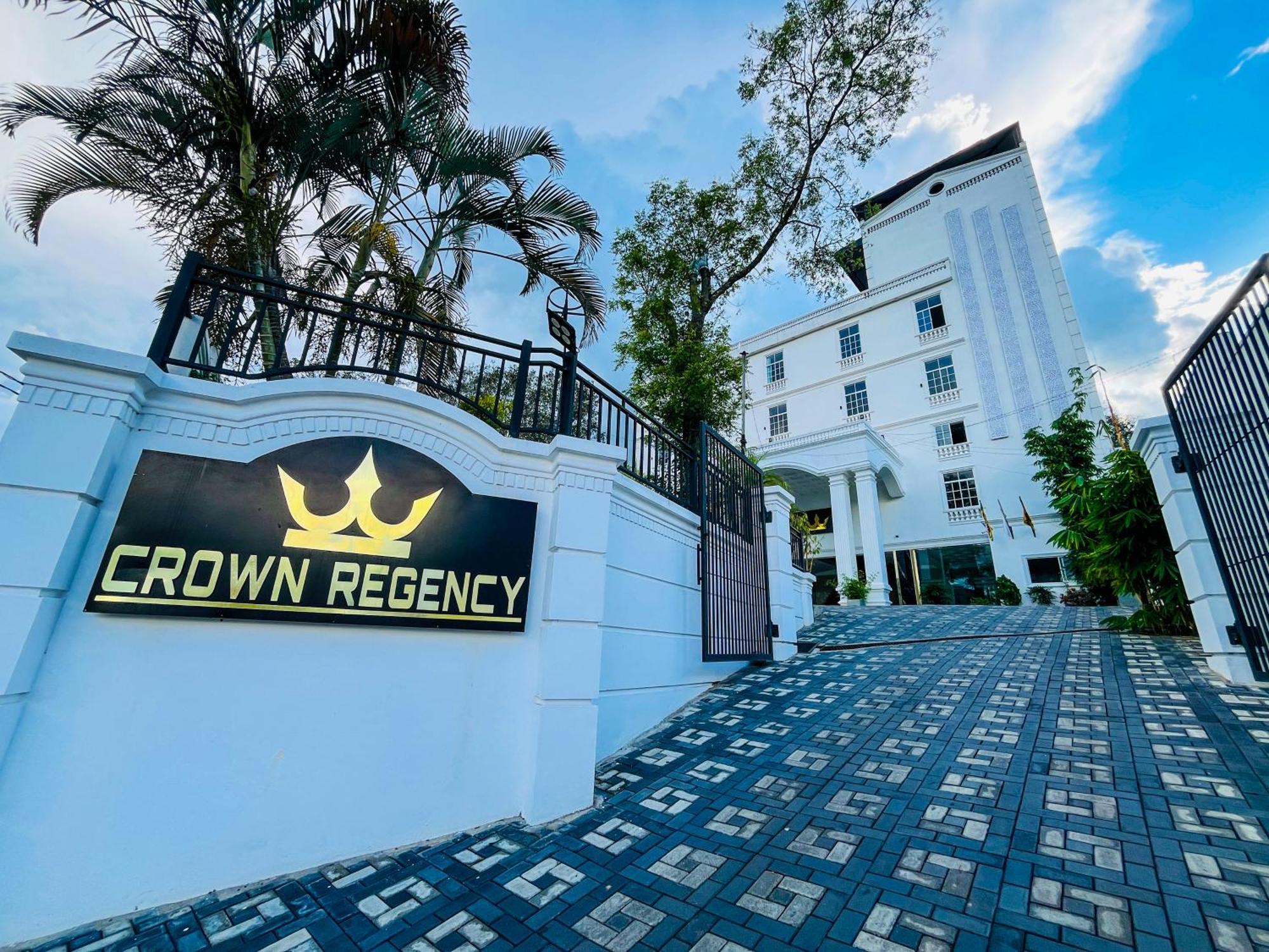 Crown Regency- Badulla Hotel Exterior photo